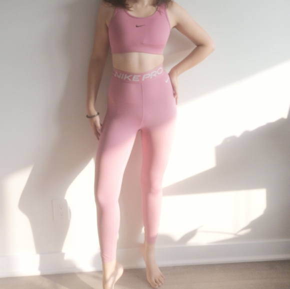 Nike workout set - Picture 2 of 6